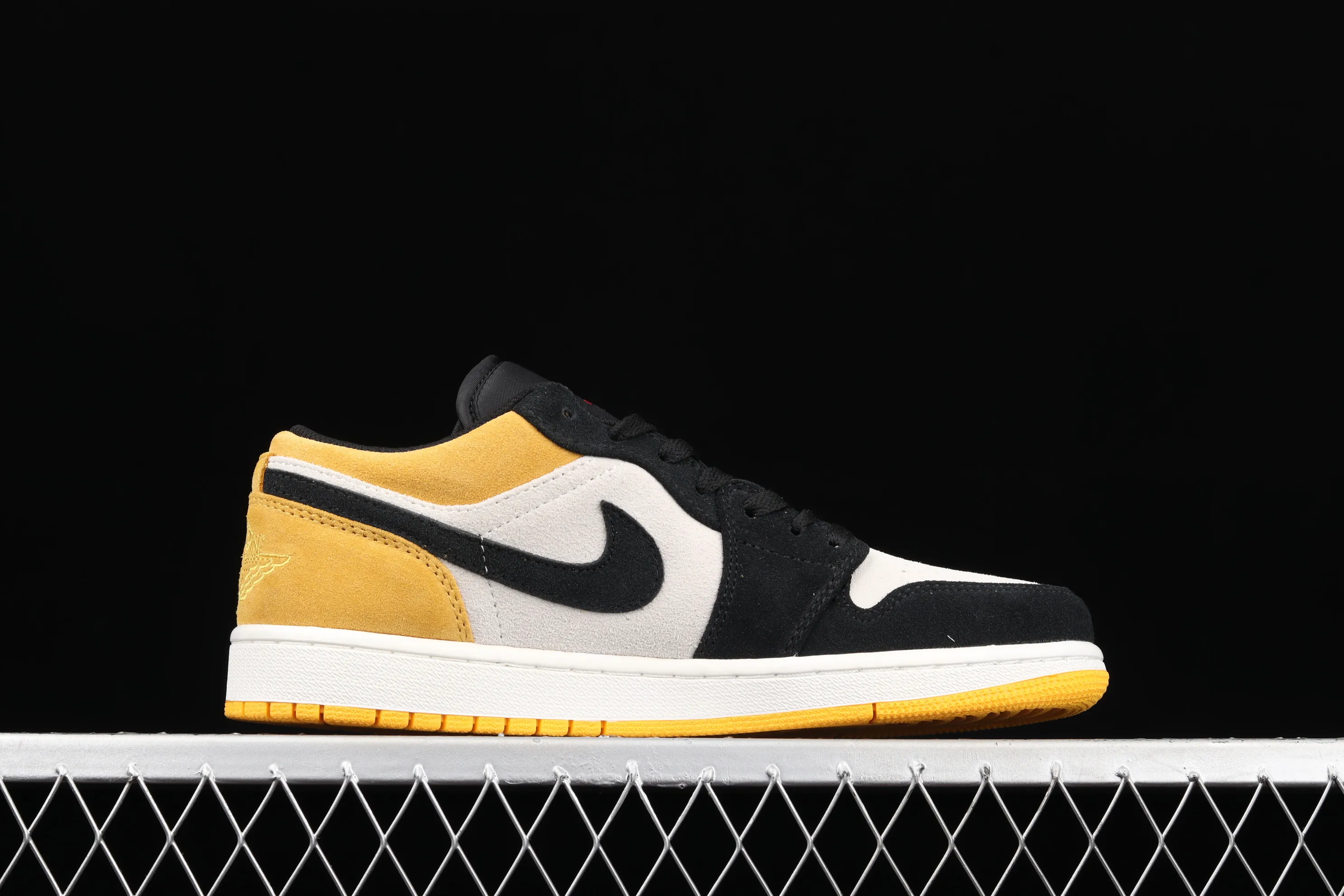 All categories Air Jordan Jordan series basketball shoes Air Jordan 1 Low X version Air Jordan 1 Low AJ1 Joe 1 low-top cultural and leisure sports sneakers 553558-127